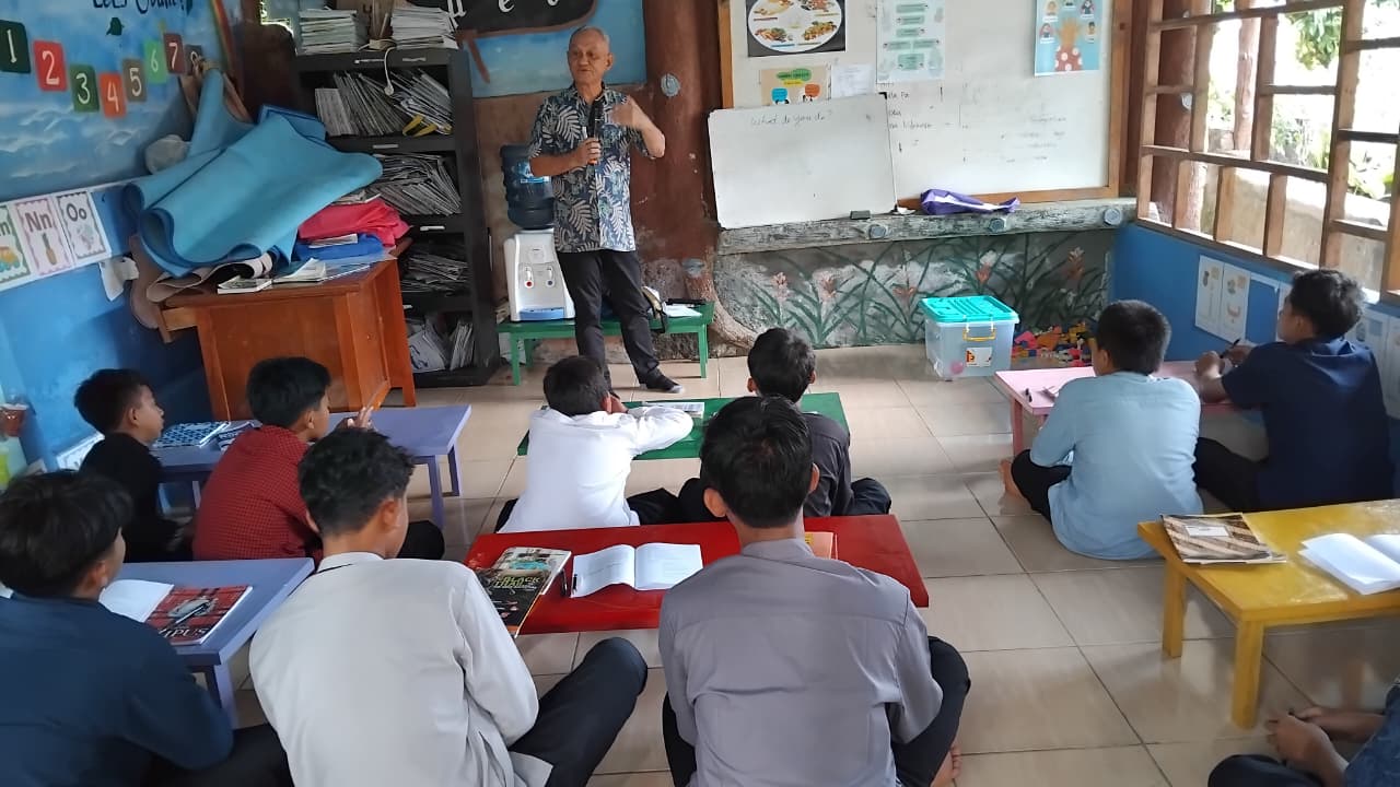 Strategi PKBM CKP Kabupaten Bogor Tangani ATS (Anak Tidak Sekolah ) & RLS (Rata - rata Lama Sekolah)