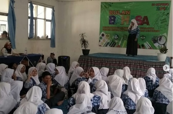 SMPN 2 Tamansari Gelar Festival Bulan Bahasa 2019