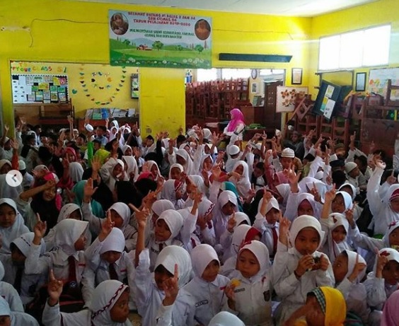 SDN CIOMAS 04, Peringati Maulid Nabi