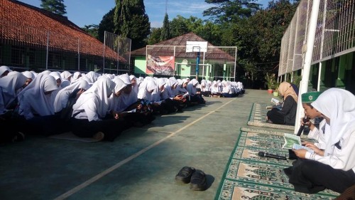 SEKOLAH DUKUNG PROGRAM JUMAT MENGAJI