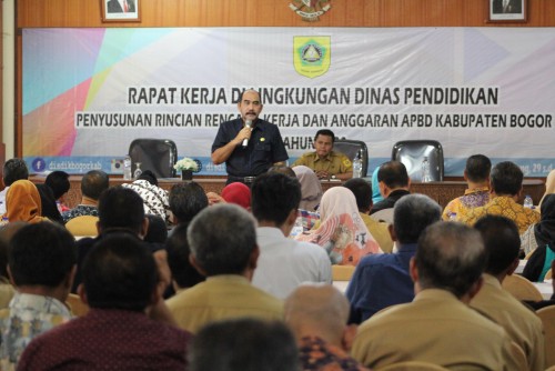 DISDIK GELAR RAPAT RKAS 2019