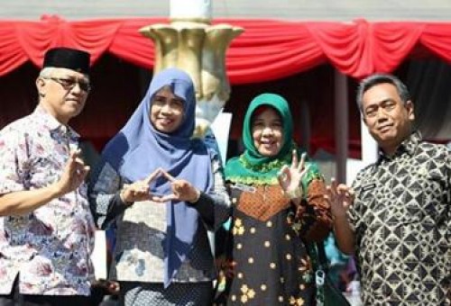 17 SEKOLAH KABUPATEN BOGOR DIGANJAR PENGHARGAAN SBL TINGKAT PROVINSI