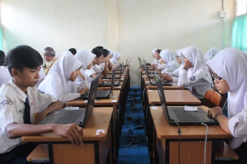 MANTAPKAN PERSIAPAN UNBK, SMP/MTs ADAKAN SIMULASI