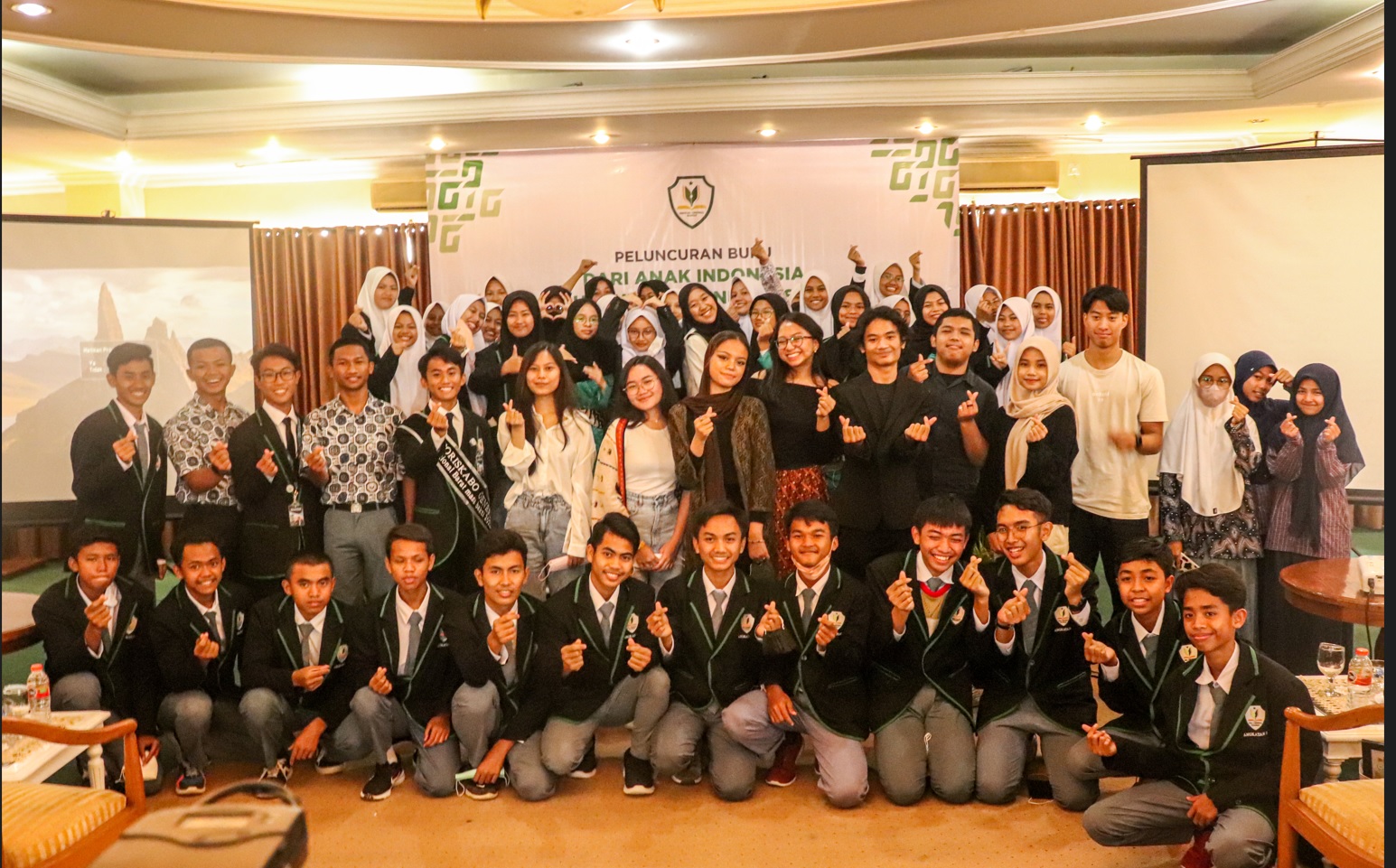 Sekolah Cendekia Baznas Luncurkan Buku “Dari Anak Indonesia untuk Anak Indonesia”