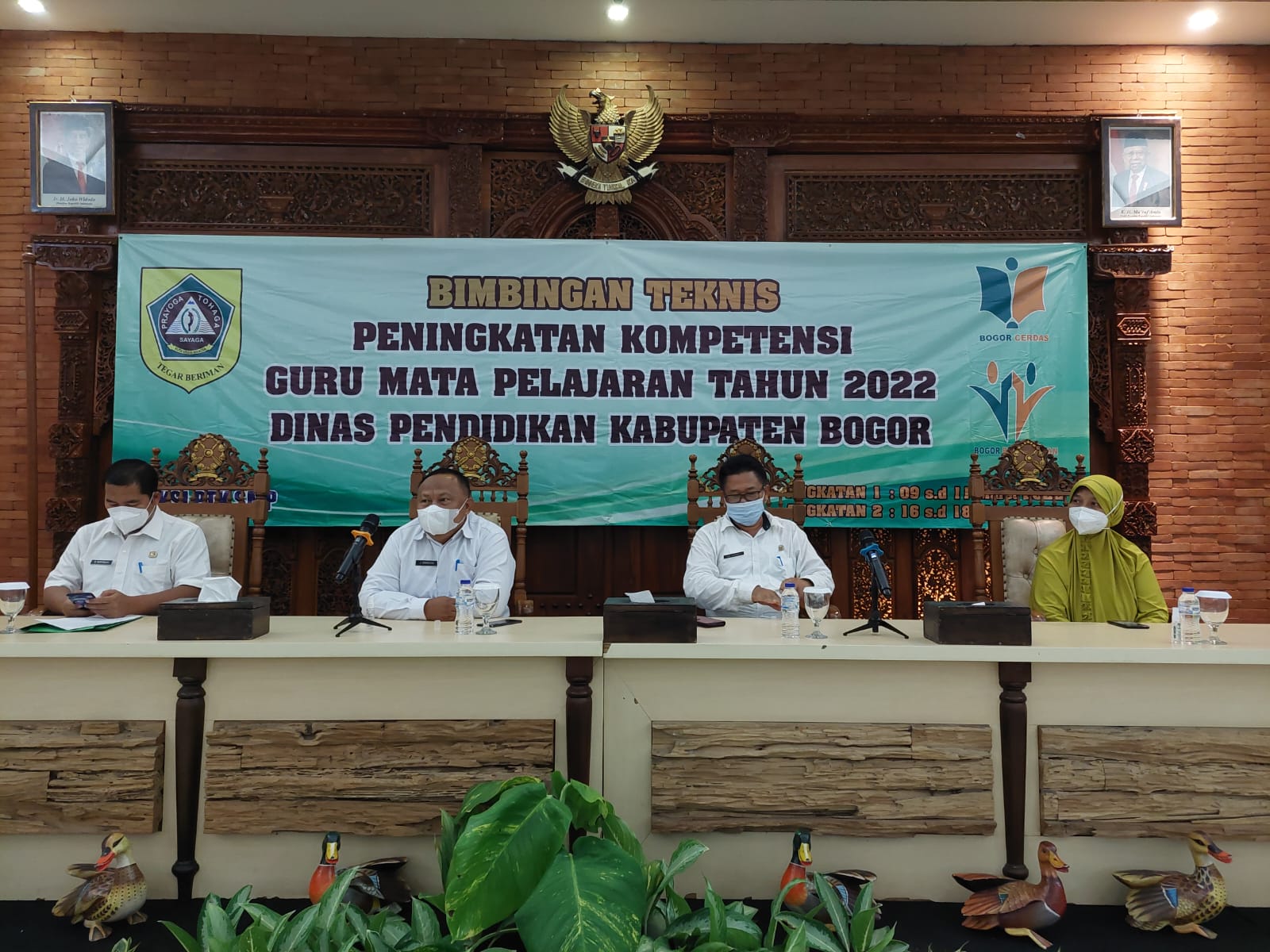 MAKSIMALKAN PENERAPAN PEMBELAJARAN, DISDIK GELAR WORKSHOP PENINGKATAN KOMPETENSI GURU MATA PELAJARAN SMP