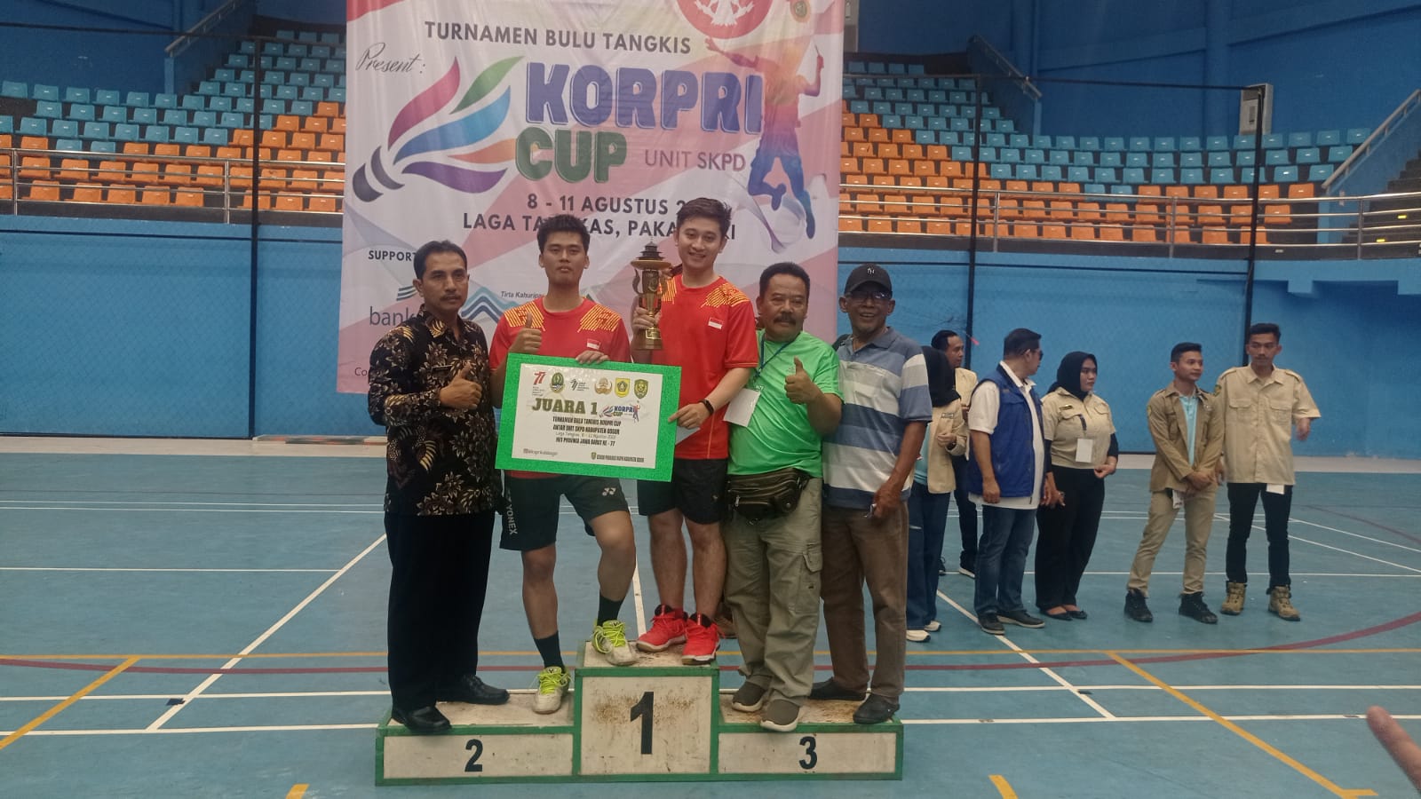 DISDIK SABET GELAR JUARA  GANDA PUTRA  BADMINTON IKAPRI CUP 2022