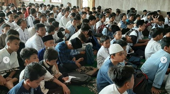 SMPN 3 Parungpanjang Usung Pengembangan Karakter Melalui Maulid Nabi