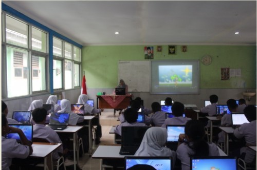 SMPN 1 GUNUNGPUTRI PETAKAN PROGRAM RINTISAN SEKOLAH DIGITAL