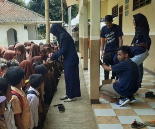 KOMUNITAS KBM LANCARKAN PROGRAM ABDI NGADIDIK