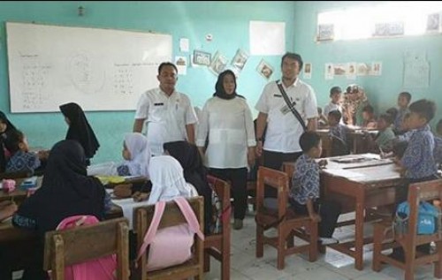 BANTAH ADANYA BERITA MURID BELAJAR NGAMPAR DI SDN TEGAL 04