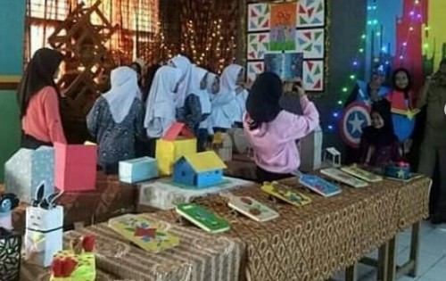 SMPN 1 LEUWILIANG KEMBANGKAN POTENSI MURID LEWAT PENSI