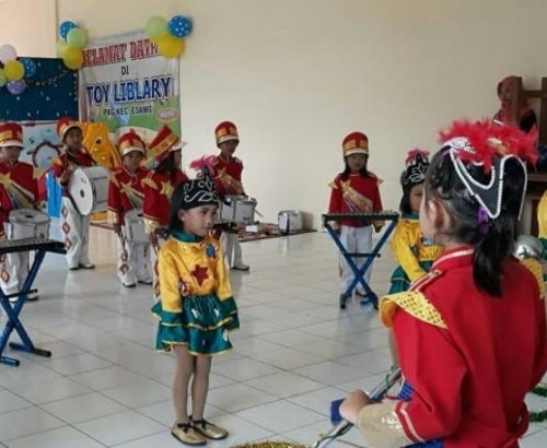 PNF KEC.CIAWI LUNCURKAN TOY LIBRARY